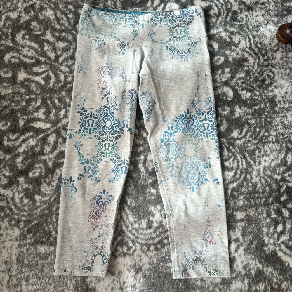 Lululemon crop leggings